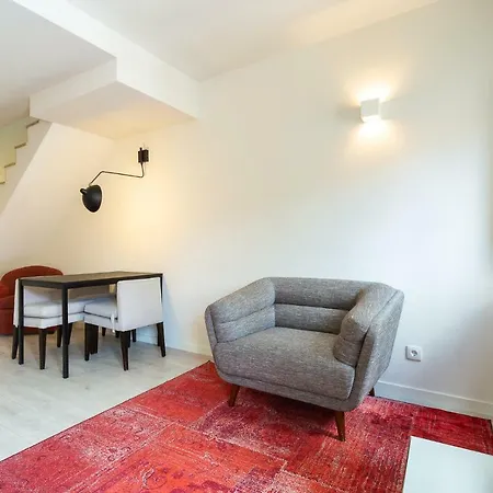 28 Tram Duplex Apartament