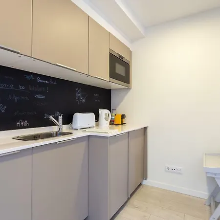 28 Tram Duplex Апартаменты *